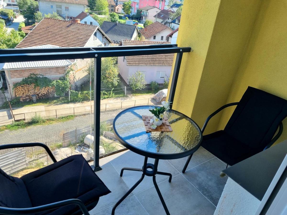 Apartman Court Приєдор Екстер'єр фото